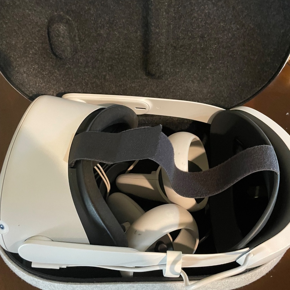 Oculus Quest 2 128gb + extra (ready to ship)